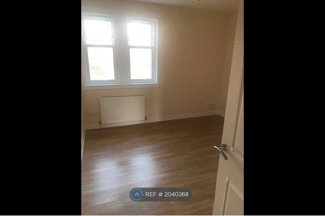 Flat to rent in Woodside Road, Stirling