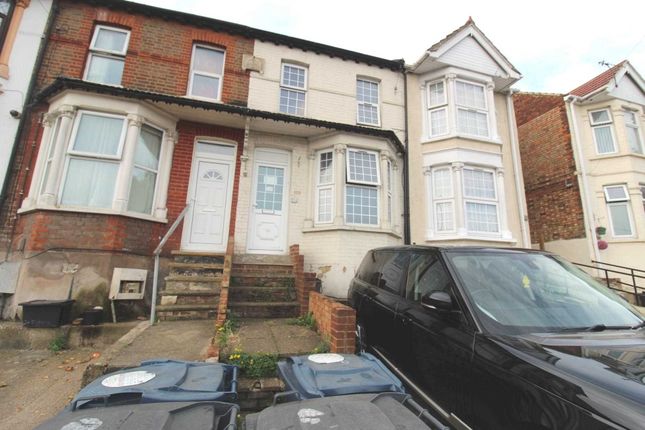 Thumbnail Terraced house for sale in Kitchener Road, High Wycombe