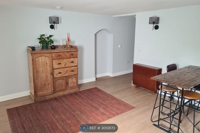 Flat, Pelham Place Pelham Road, Seaford photo 3
