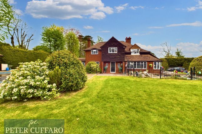 Thumbnail Detached house for sale in Yewlands, Hoddesdon