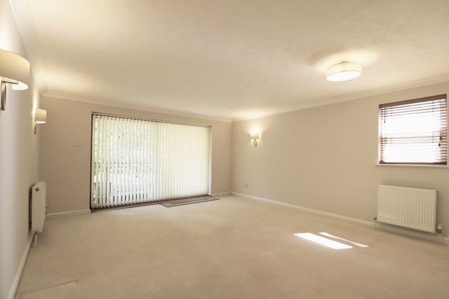 Flat 11 Shelbourne Place,, Park Road, Beckenham photo 3