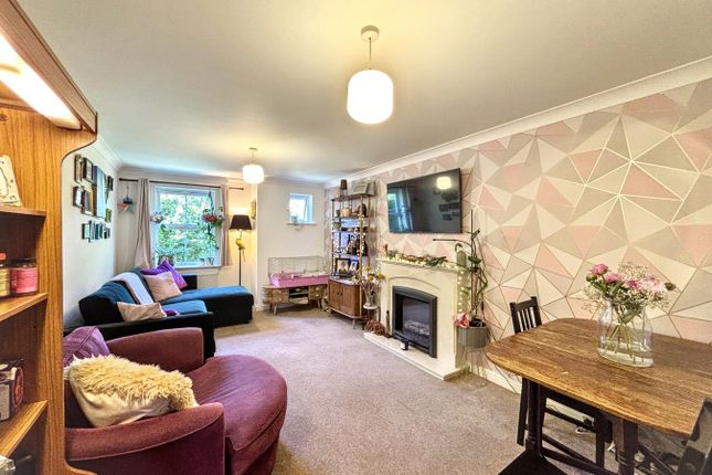 7, Nazareth Close, Bexhill-on-Sea photo 2