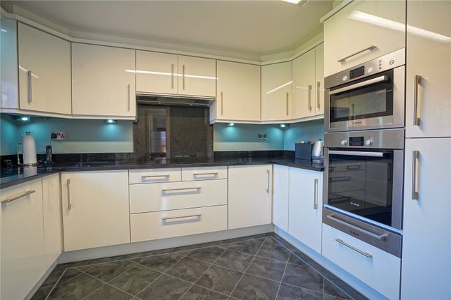 9, Spencer Green, Rotherham photo 3