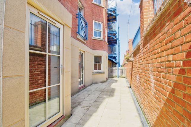 Flat for sale in The Royal Seabathing, Canterbury Road, Margate
