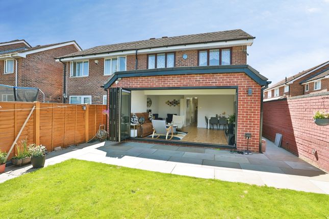37, Sway Gardens, Bournemouth photo 2