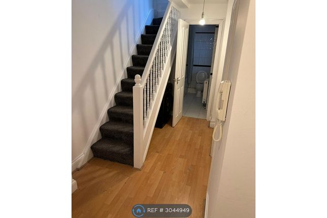 Flat, Allen Road, London photo 4
