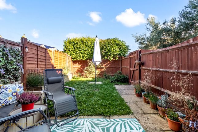 23 Rowan Way, Littlehampton photo 4