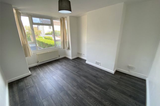 4, Park Lane Avenue, Telford photo 4