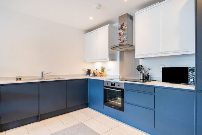 Flat Thirteen, Cushing House, Purley photo 4