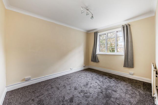 3 Hartley Court, Uxbridge Road, London photo 2