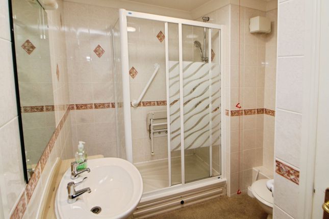 Apartment 7, Ladybower Court,, North Road, Derbyshire photo 3
