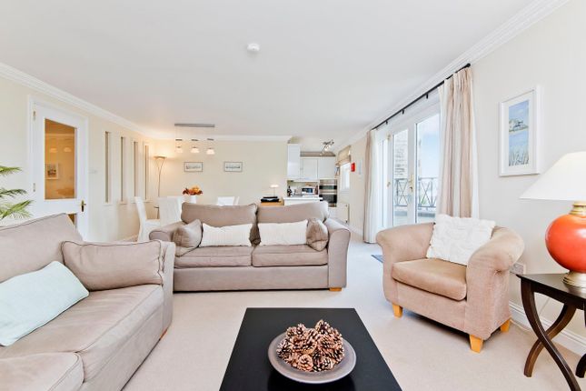 12 Golf Court, Bank Street, Elie photo 2