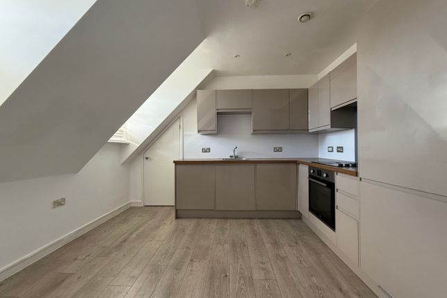 Flat 4, 63, Moulsham Street, Chelmsford photo 4
