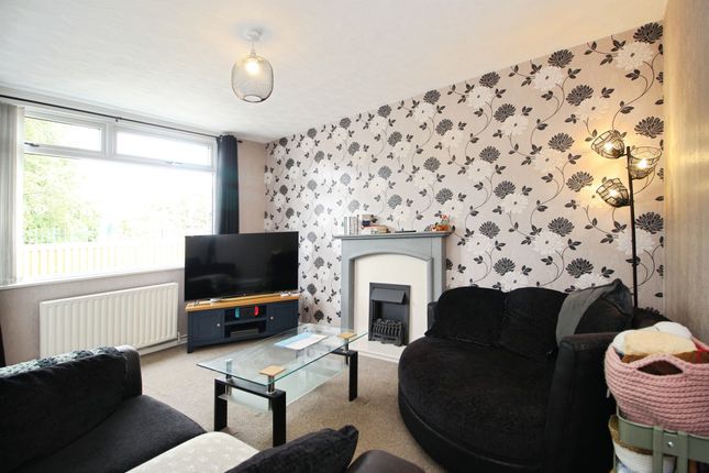 23, Nesfield View, Leeds photo 3