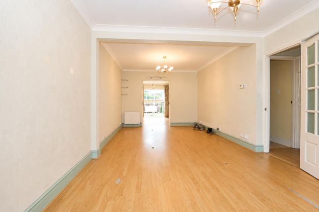 6, Rockliffe Avenue, Kings Langley photo 3