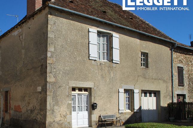 Villa for sale in Azat-Le-Ris, Haute-Vienne, Nouvelle-Aquitaine