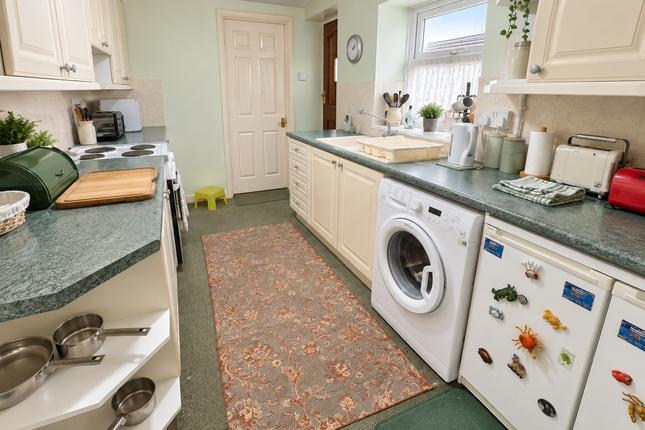 35 Bute Street, Treorchy photo 3