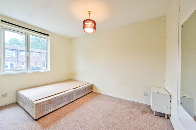 Arabella Drive, Putney photo 4