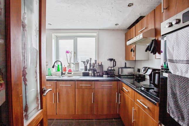 28, Osbert Drive, Rotherham photo 4