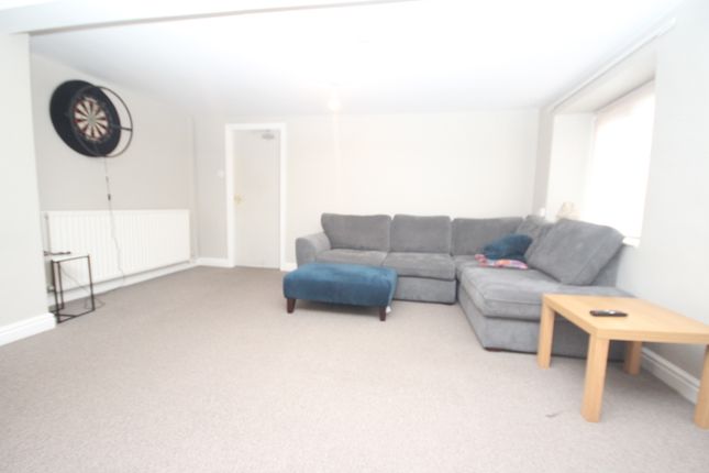 1a, Vale House, 243 Blackburn Road, Egerton, Bolton photo 3