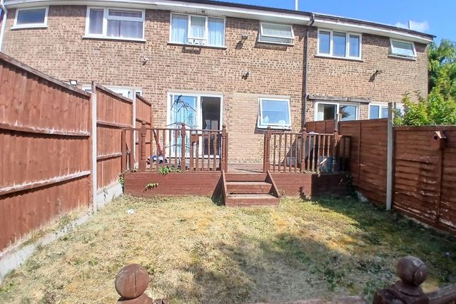 11, Thackeray Close, ROYSTON photo 2