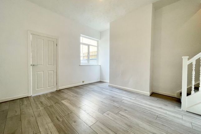 87, Earl Street, Grimsby photo 2