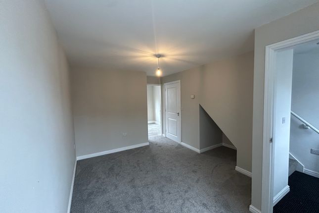 7, Kingwood Close, Barnsley photo 3