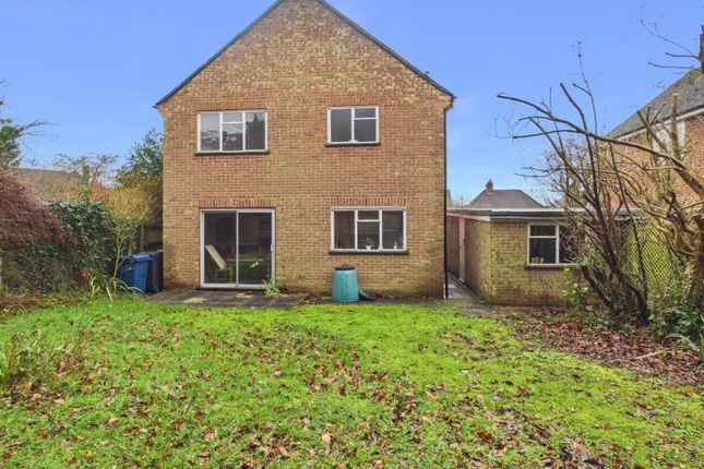 4, Cherry Wood Close, Beaconsfield photo 2