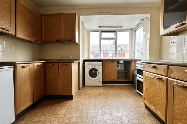 40, Warbreck Drive, Bispham photo 3