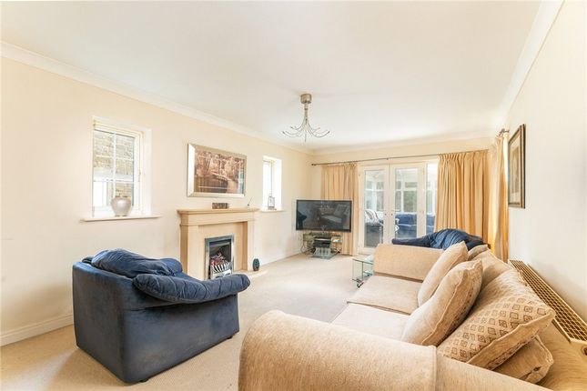 19, Wild Heather Close, Cullingworth photo 4