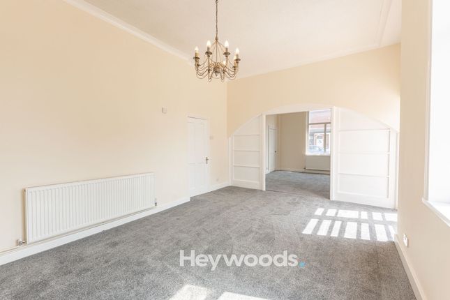 225 Whieldon Road, Stoke-On-Trent photo 3