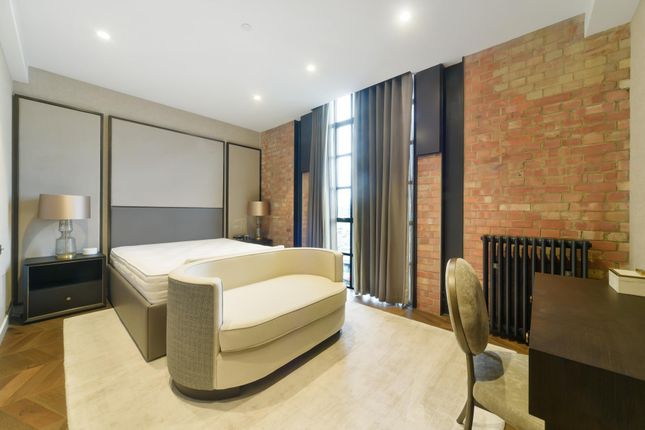 Flat to rent in Switch House East, Battersea Power Station, London