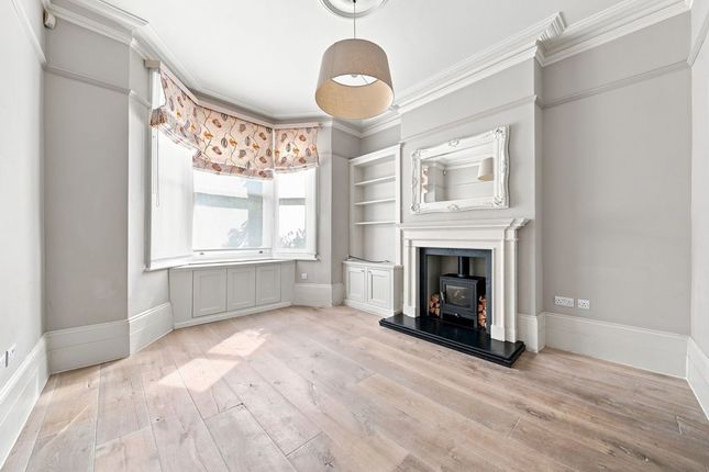 57, Solent Road, London photo 4