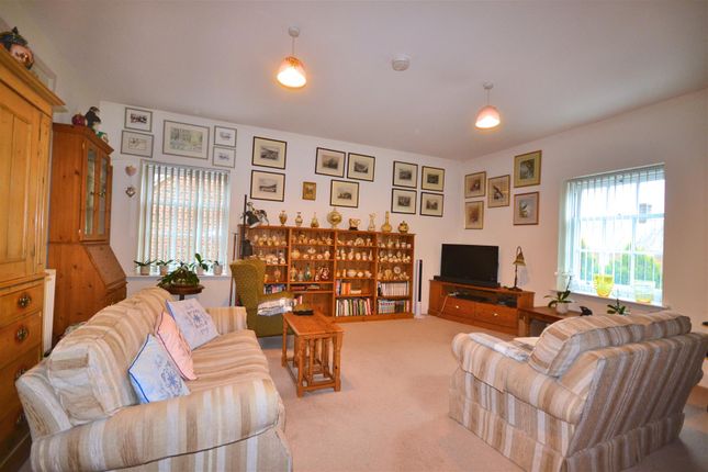 Flat 6, 14, Beechwood Lane, Dorchester photo 2