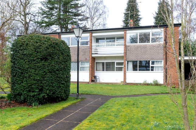 Thumbnail Flat for sale in North Hill Close, Oakwood, Leeds