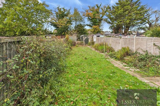53, Inglenook, Clacton-On-Sea photo 3