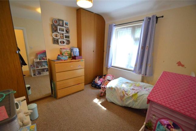 46, Glenn Avenue, Surrey photo 5