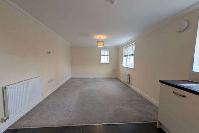 128 Warren Avenue, Saxmundham photo 3