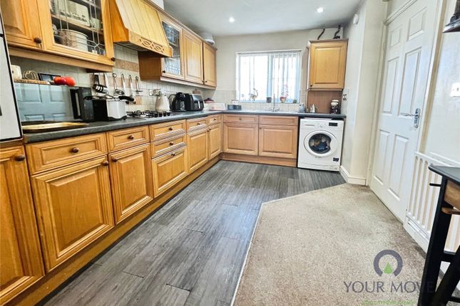 121c, High Street, Brierley Hill photo 3