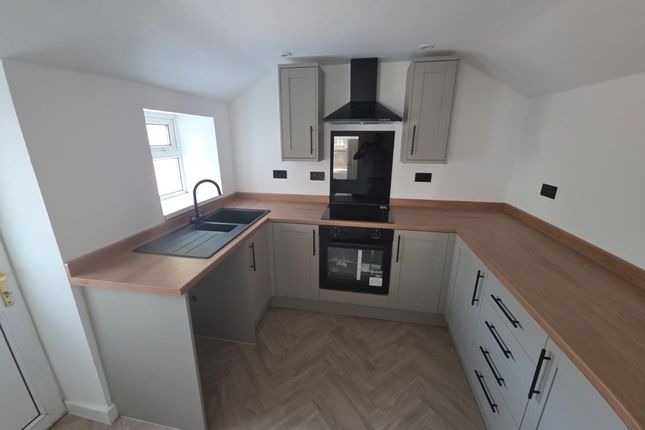 12 Gelligaled Road, Pentre photo 3