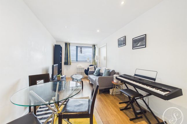 Apartment 2201, Bridgewater Place, Water Lane, Leeds photo 4