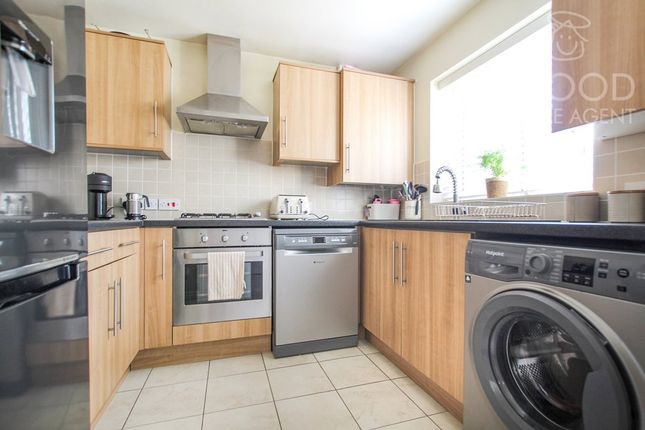 23, Lester Way, Littleport photo 4