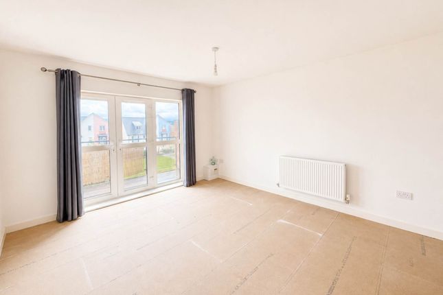 Flat 7, Whitney Crescent, Weston-super-Mare photo 3