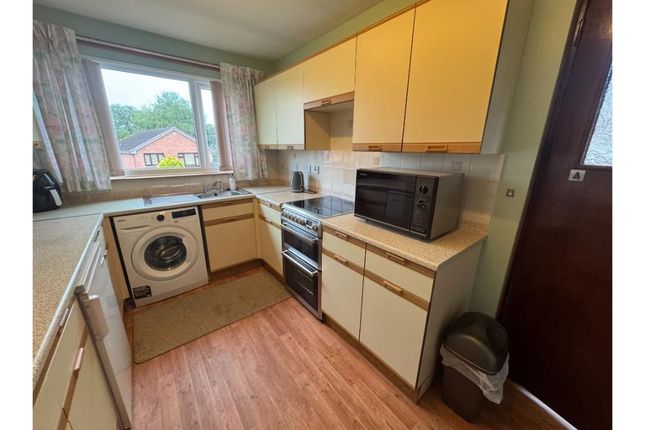 6, Yarrow Gardens, Dumfries photo 4
