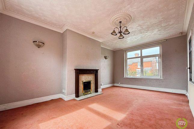 50 Avallon Way, Darwen photo 2