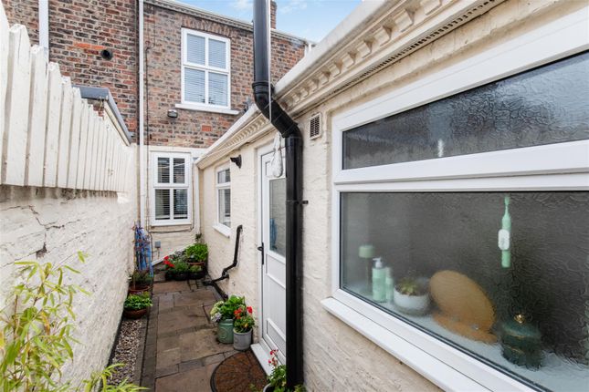 2-bed house on 14, Salisbury Terrace, York, £230,000