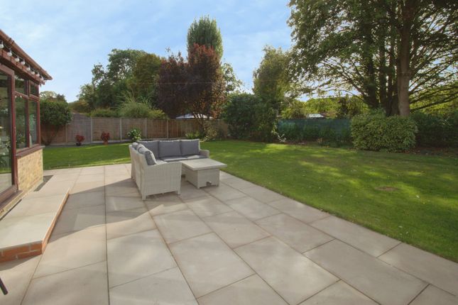 7 Grimsthorpe Close, Peterborough photo 3