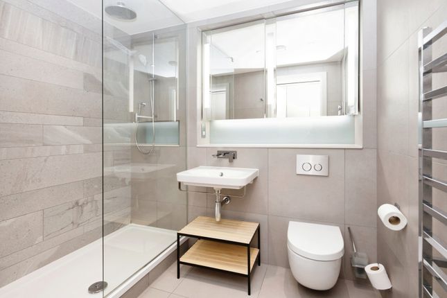 Apt 405 City Suites, 16 Chapel Street, Salford photo 4