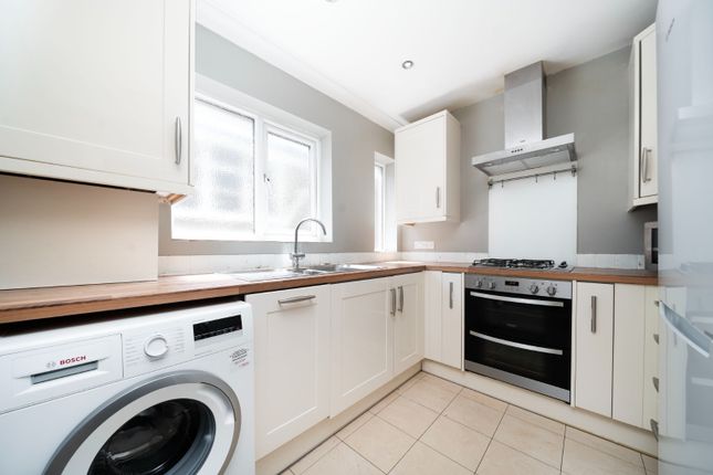 524A, Finchley Road, London photo 4
