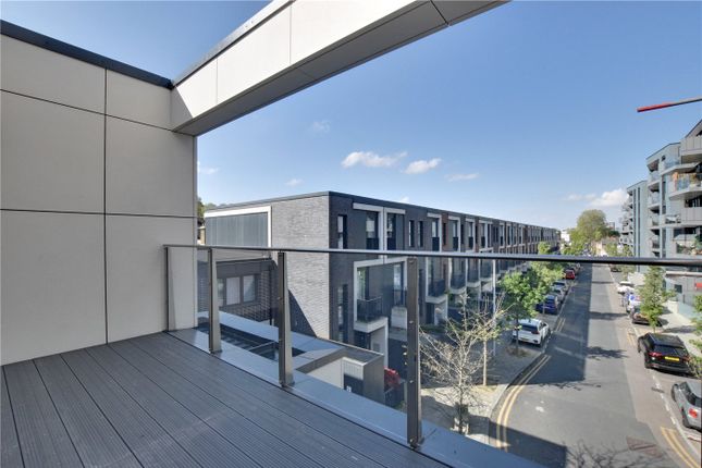 77, Hawthorne Crescent, Greenwich photo 4